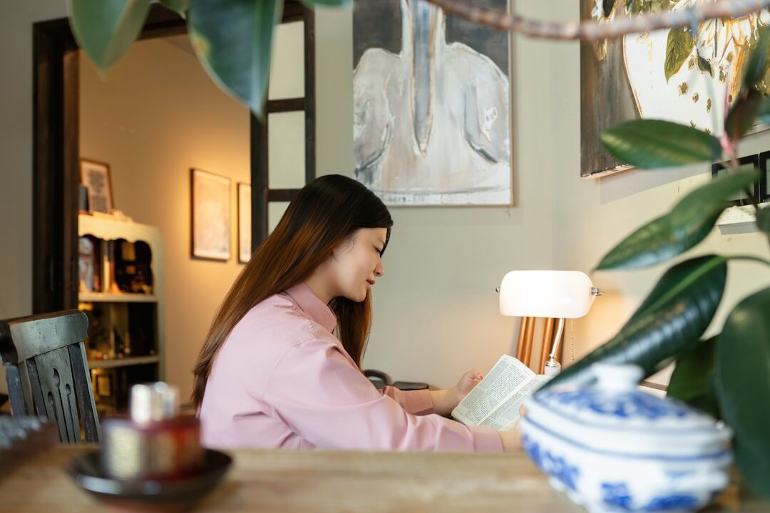 celebrity reading book at home